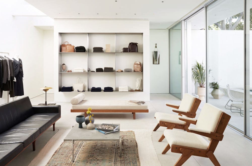 Image Format Post With Review and Intro Text